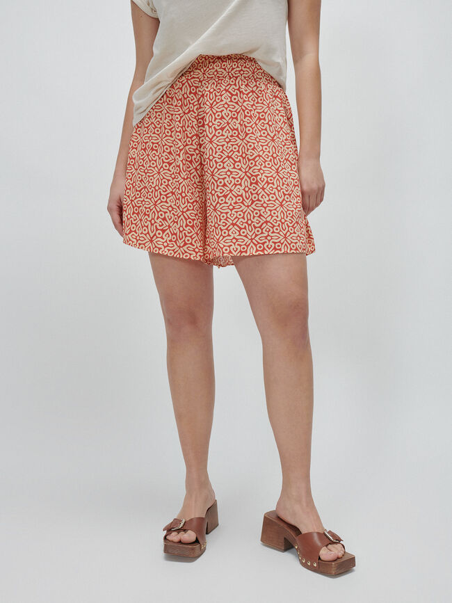 SHORT FLUIDO ESTAMPADO Beige